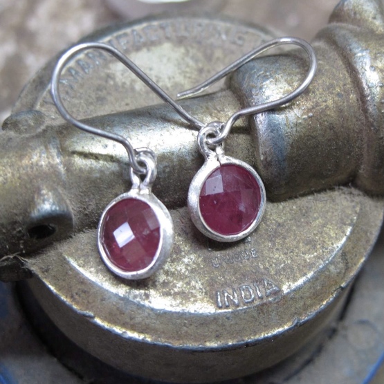 pink milky sapphire earrings - Image 2