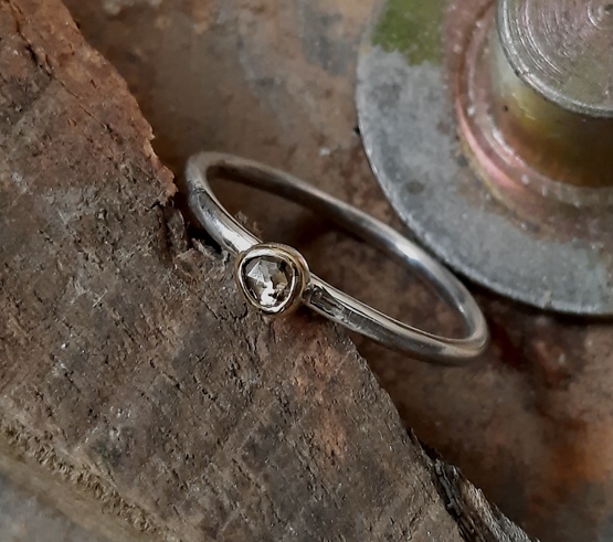 grey diamond ring - Image 2