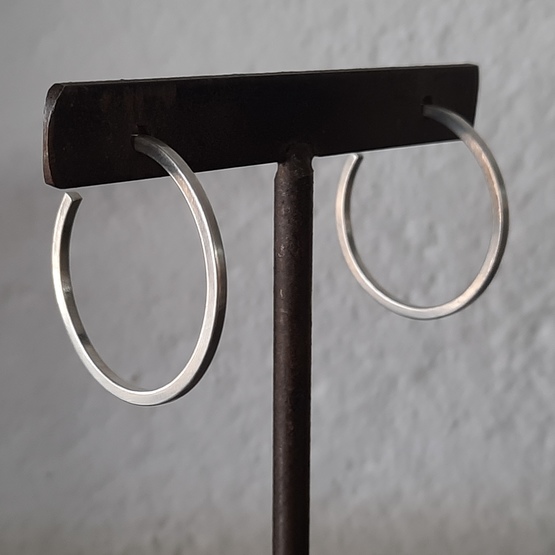 square edged hoops